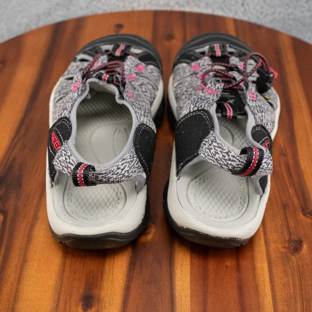 Women's Keen Newport H2 Water Shoes Hiking Sandals Waterproof Size US 9